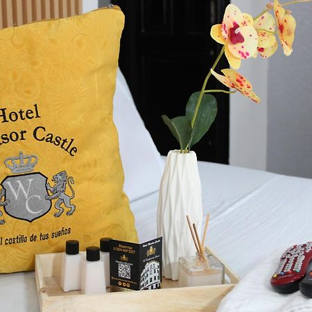 Hotel Windsor Castle Bogotá Eksteriør billede